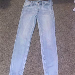 American Eagle Light-wash Skinny Jeans